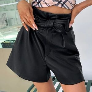 Belted Wide Leg Short